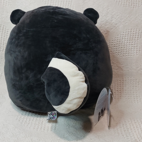 Skylar Canadian Squishmallow - Picture 2 of 2